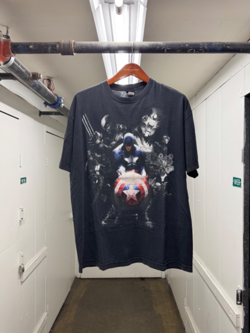 Vintage Marvel Comics Avengers Captain America T-Shirt